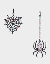 MISMATCH SPIDER WEB LEVERBACK EARRING BLACK