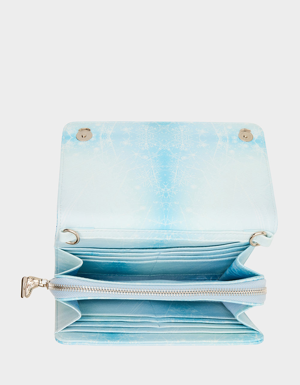 PUCKIN' AROUND WALLET ON CHAIN LIGHT BLUE